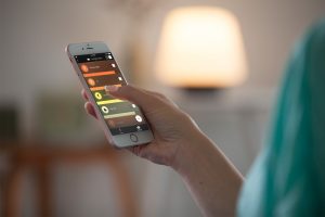 Steeds meer Nederlanders gebruiken slimme apparaten