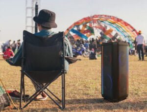 Samsung introduceert flinke speaker voor buitenfeestje samsung gadget