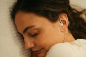 Philips-TAN7808 headphones a sleep