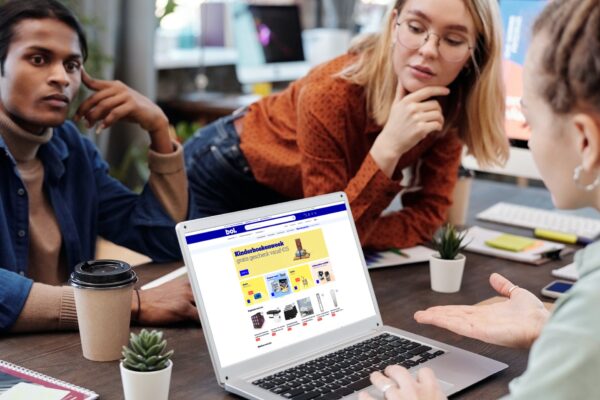 People looking at Bol.com