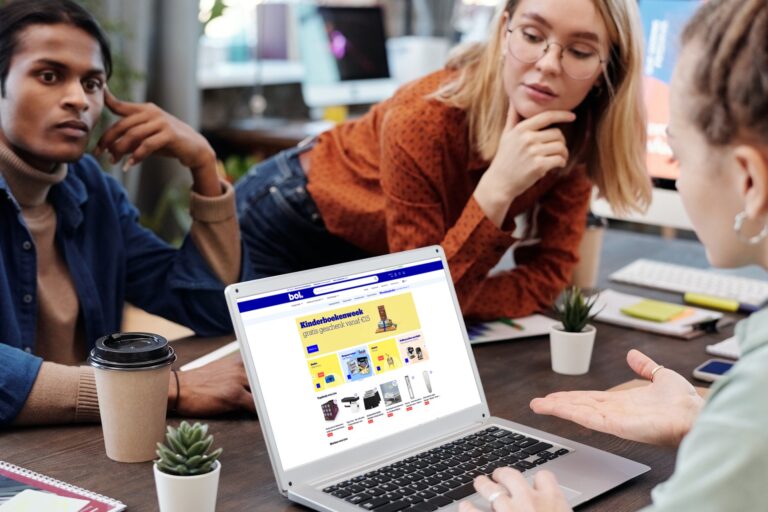People looking at Bol.com