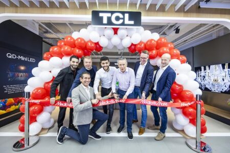 Grootste shop-in-shop TCL in MediaMarkt Techvillage