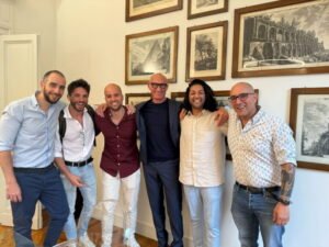 Sendcloud team and Isendu team