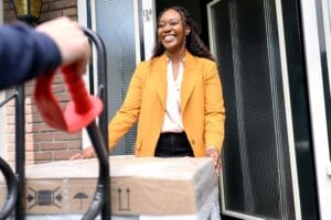 Webshops worstelen met retourzendingen ondanks toename betaald retourneren