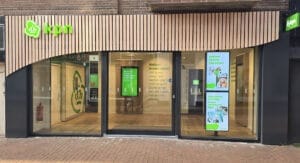 Nieuwe trend in retail? KPN opent winkel zonder personeel in Den Helder De voorkant van de KPN winkel zonder personeel.