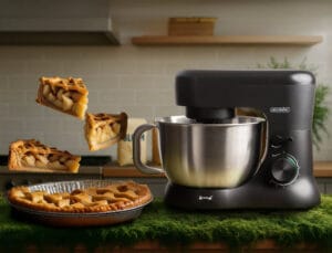 Bourgini introduceert duurzame lijn keukenapparatuur gemaakt van gerecycled materiaal Bourgini keukenapparaat met vliegende appelflappen