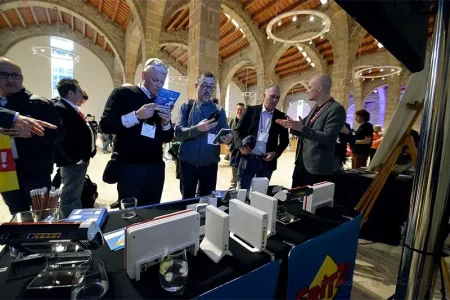 Mensen op Showstoppers voorafgaand aan MWC