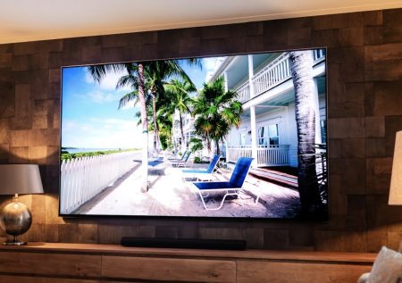 Samsung Micro RGB tv geïnstalleerd door HelloTV.